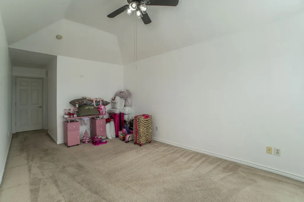 317 Crescent Creek Lane Fort Worth TX 76140