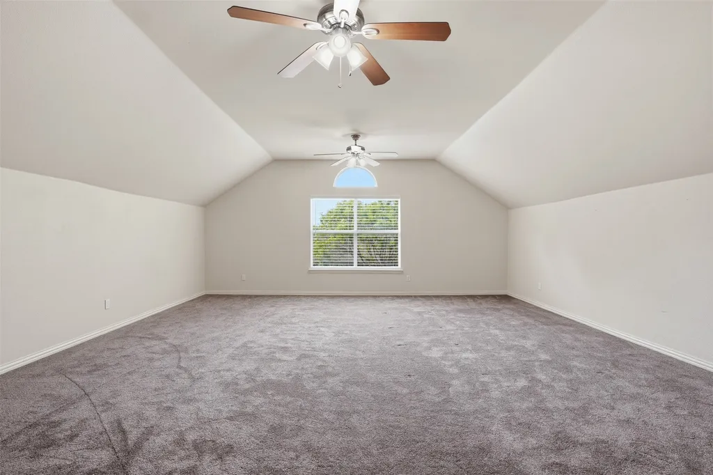 517 Acorn Court Saginaw TX 76179