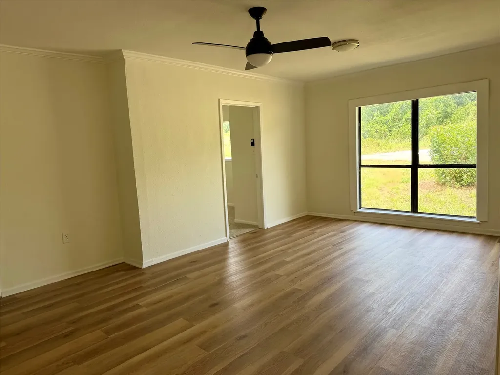 1102 Chilton Street Weatherford TX 76086