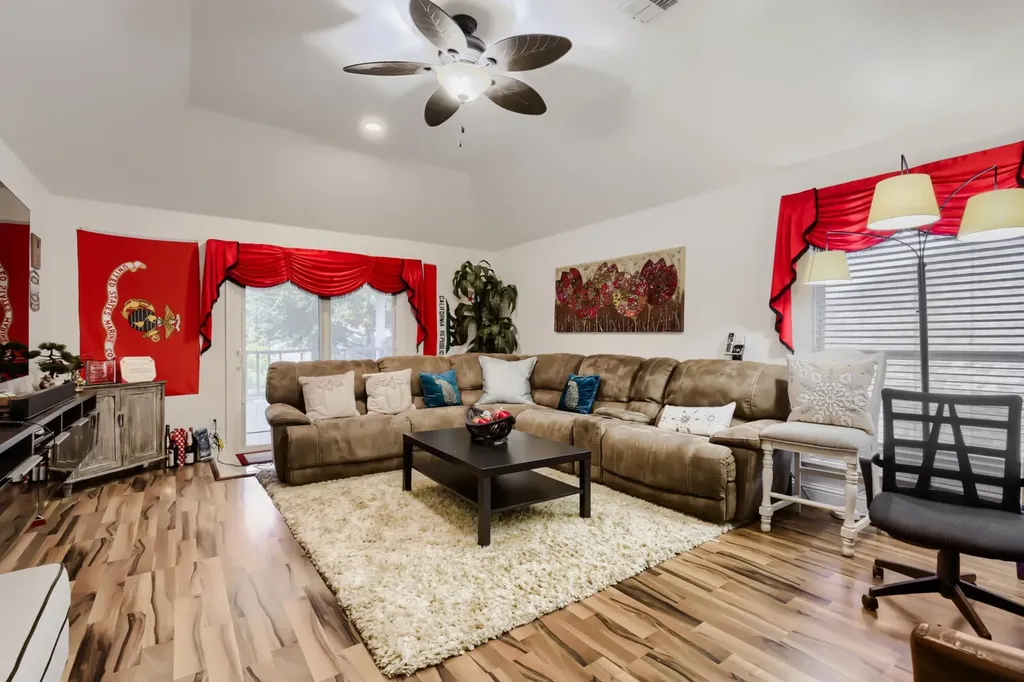 5717 Greenway Drive Rowlett TX 75089