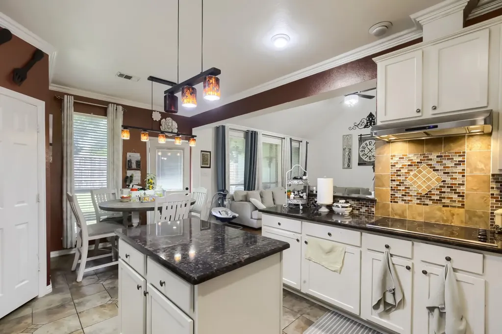5717 Greenway Drive Rowlett TX 75089