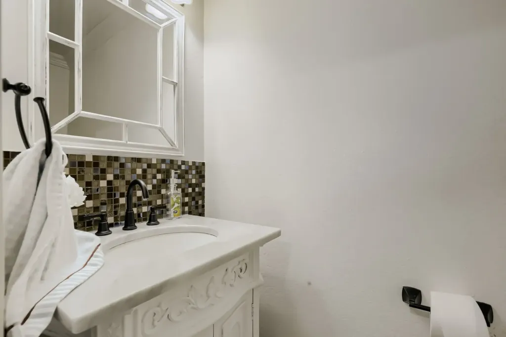 5717 Greenway Drive Rowlett TX 75089