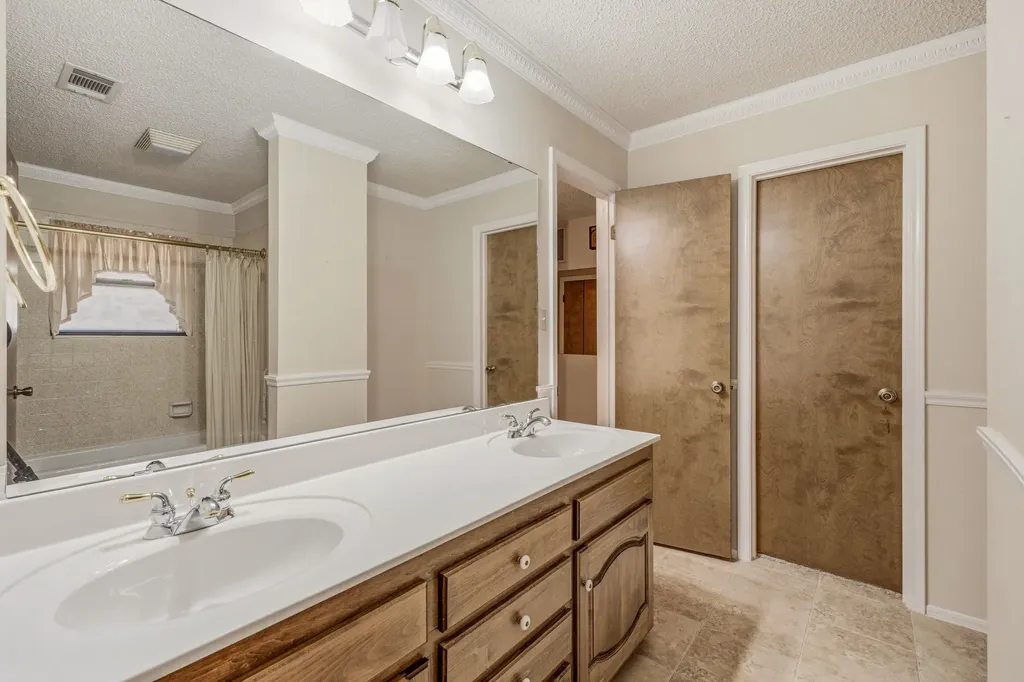 1513 Mimosa Circle Graham TX 76450
