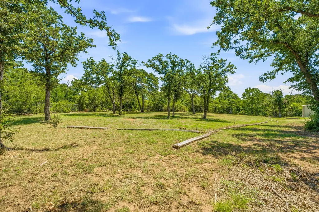 1513 Mimosa Circle Graham TX 76450
