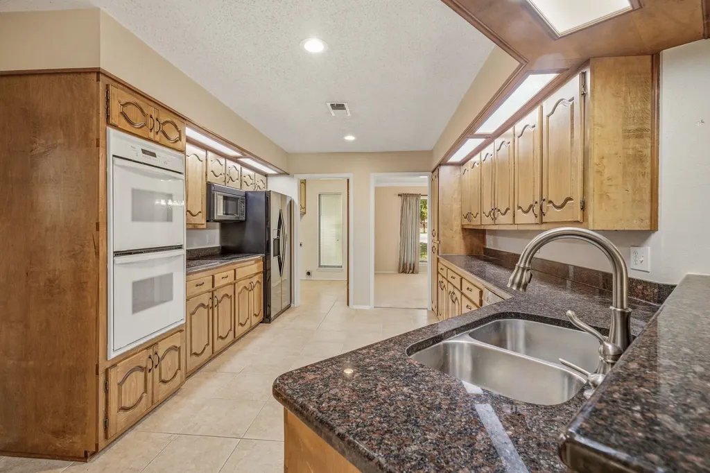 1513 Mimosa Circle Graham TX 76450