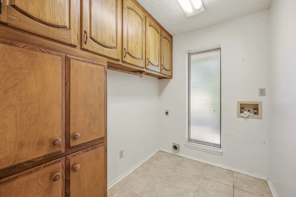1513 Mimosa Circle Graham TX 76450