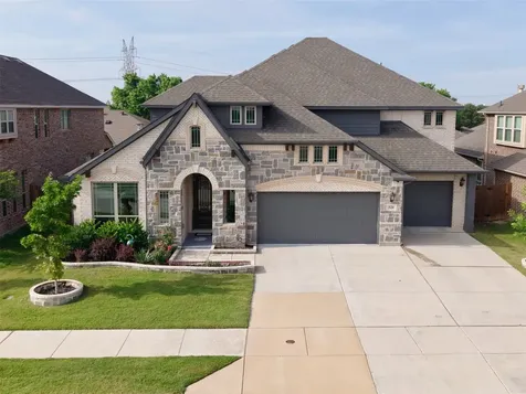 521 Ridgewater Trail Fort Worth TX 76131