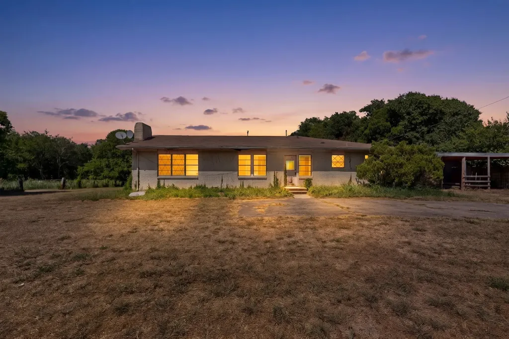 1301 Ballard Road Seagoville TX 75159