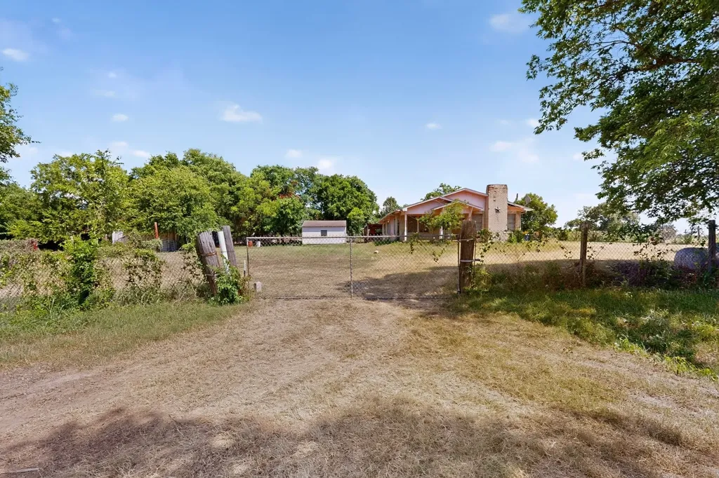 1301 Ballard Road Seagoville TX 75159