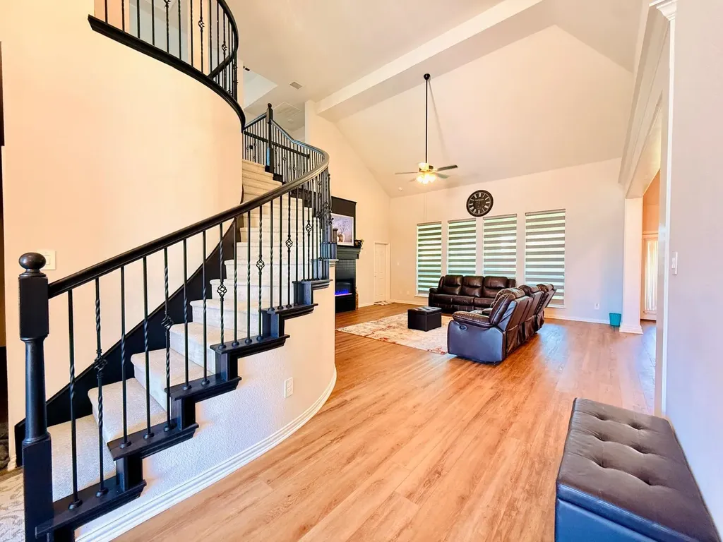 214 Tradd Street Glenn Heights TX 75154