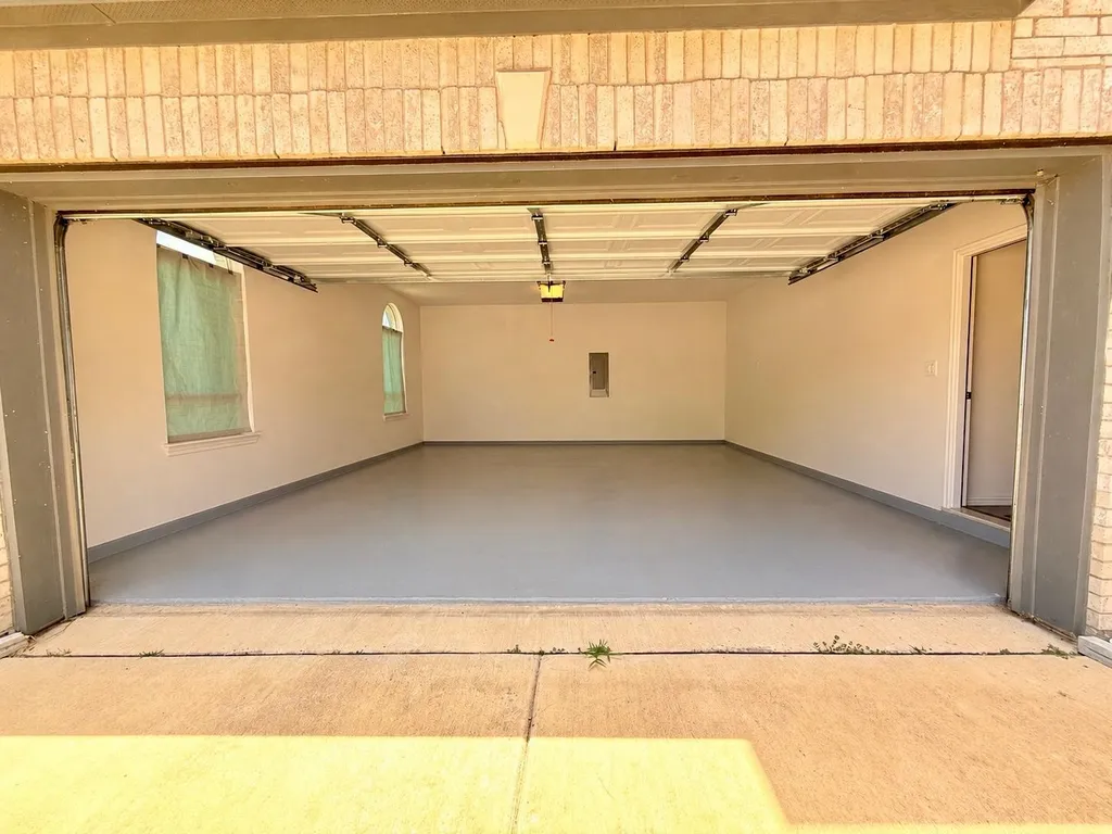 214 Tradd Street Glenn Heights TX 75154