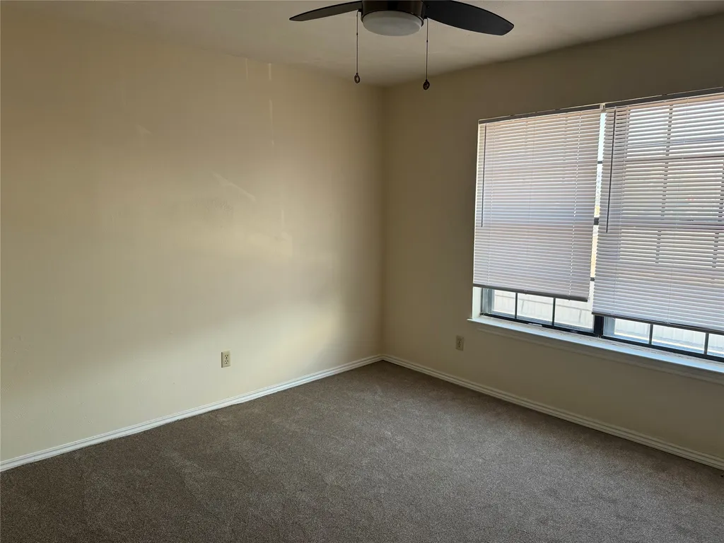 1294 Speight Avenue Waco TX 76706