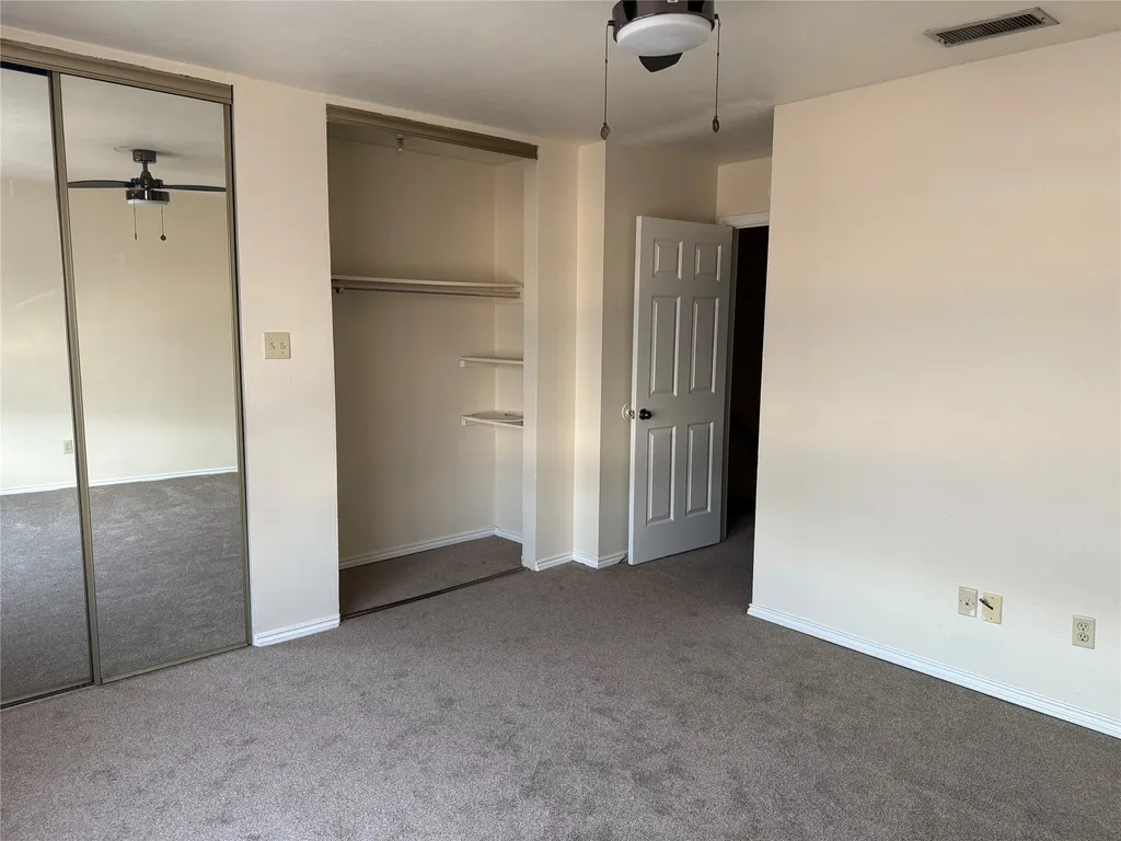 1294 Speight Avenue Waco TX 76706