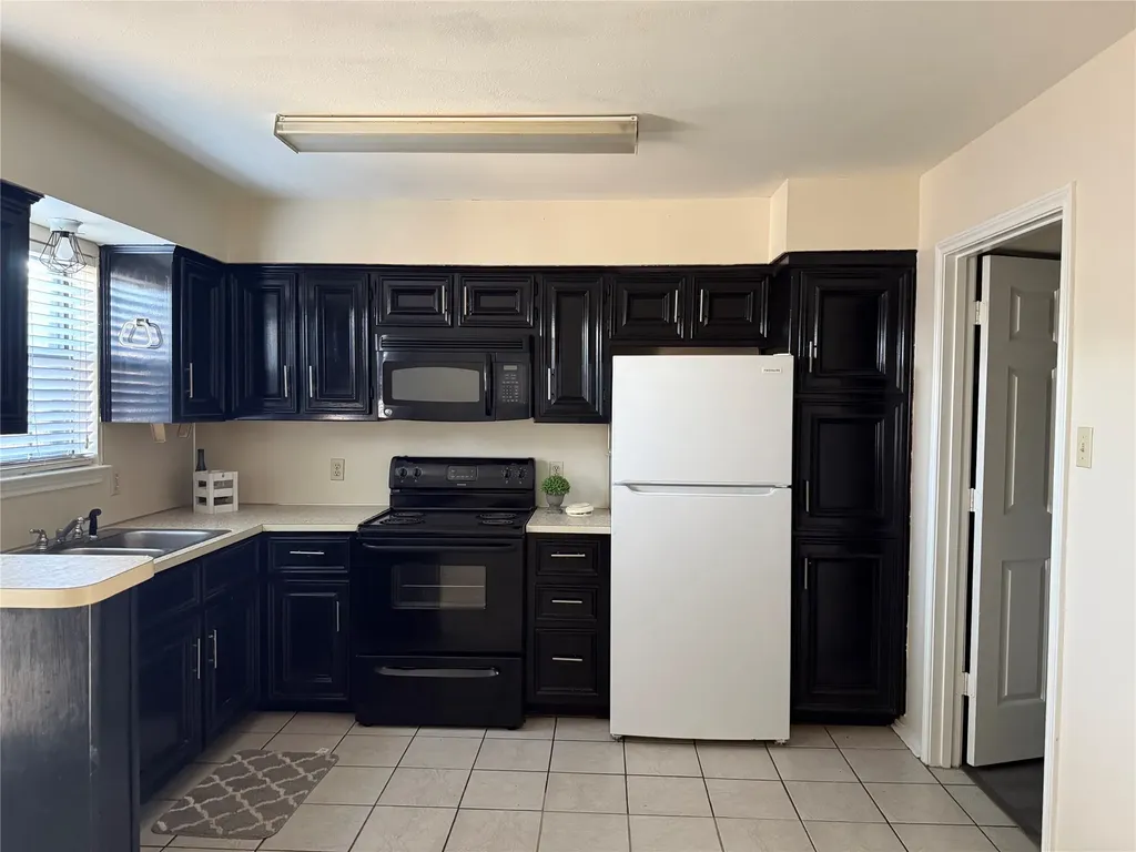1294 Speight Avenue Waco TX 76706