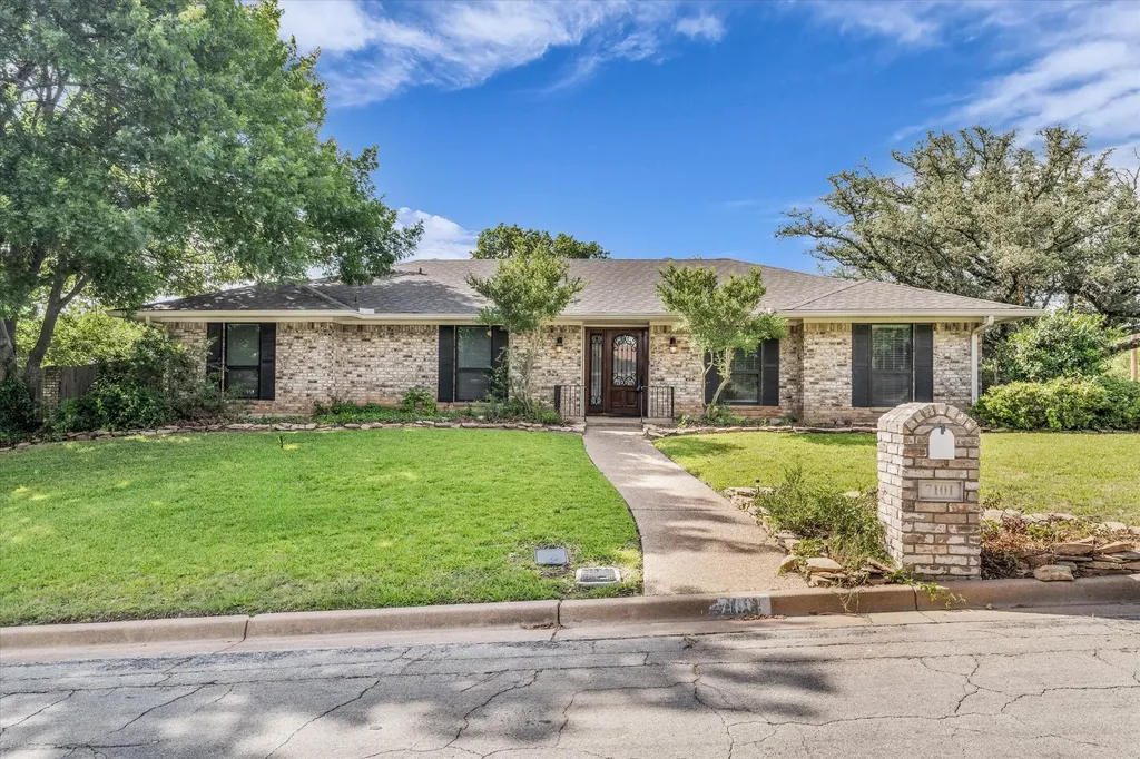 7101 Country Club Road Waco TX 76710