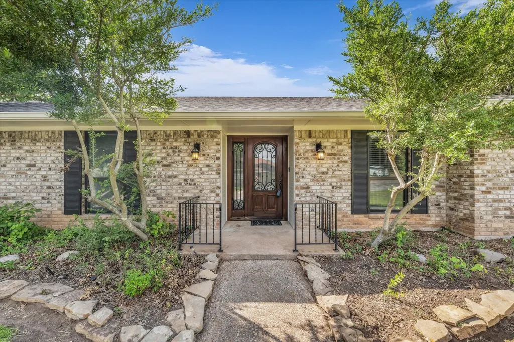 7101 Country Club Road Waco TX 76710