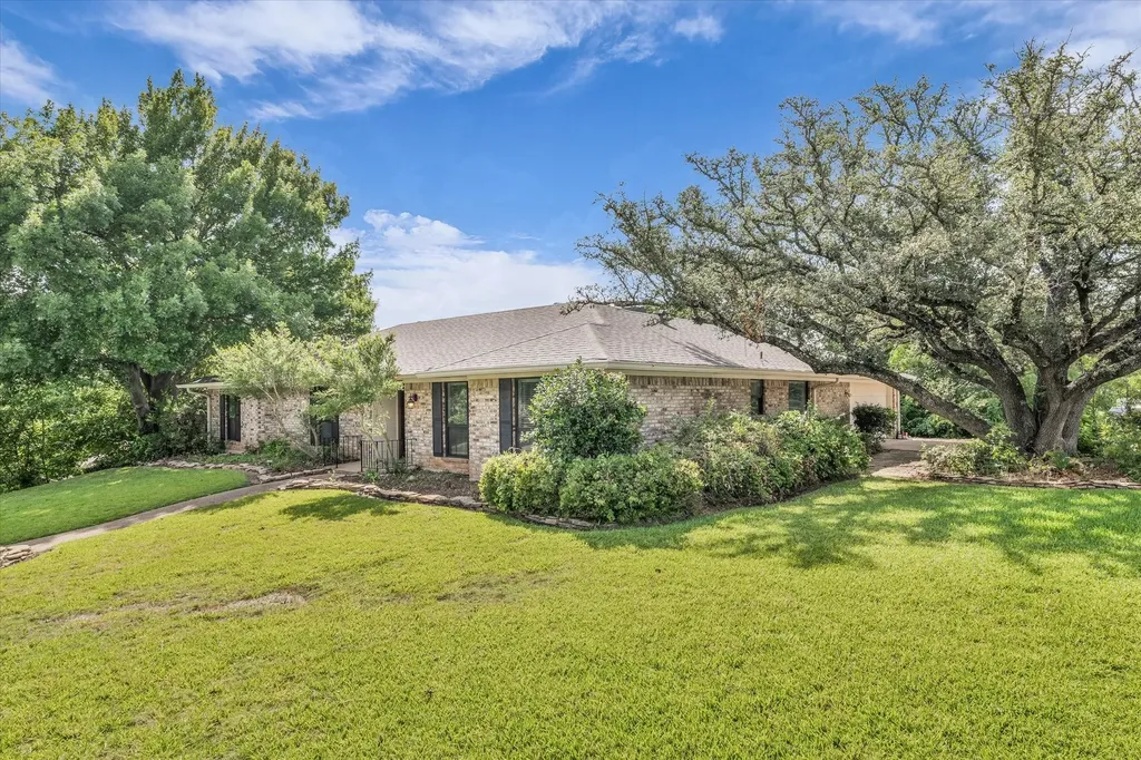 7101 Country Club Road Waco TX 76710