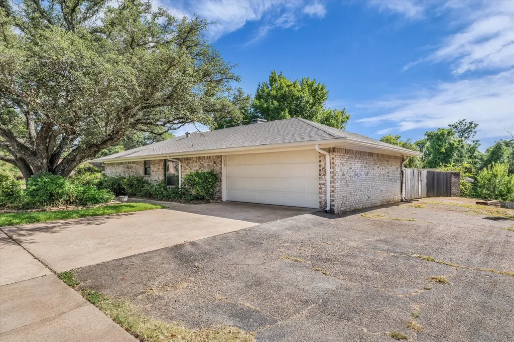 7101 Country Club Road Waco TX 76710