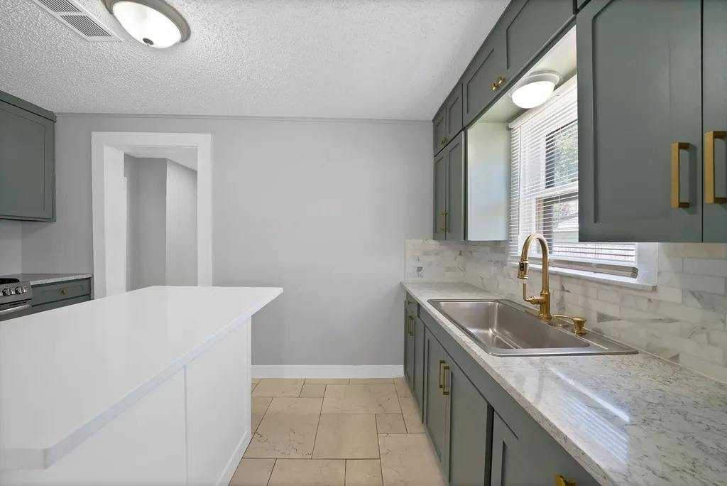 2724 E 12th Street Fort Worth TX 76111