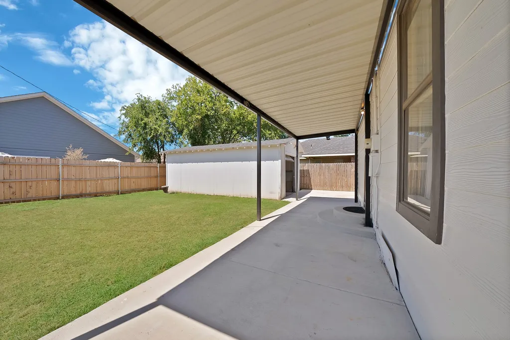 2724 E 12th Street Fort Worth TX 76111