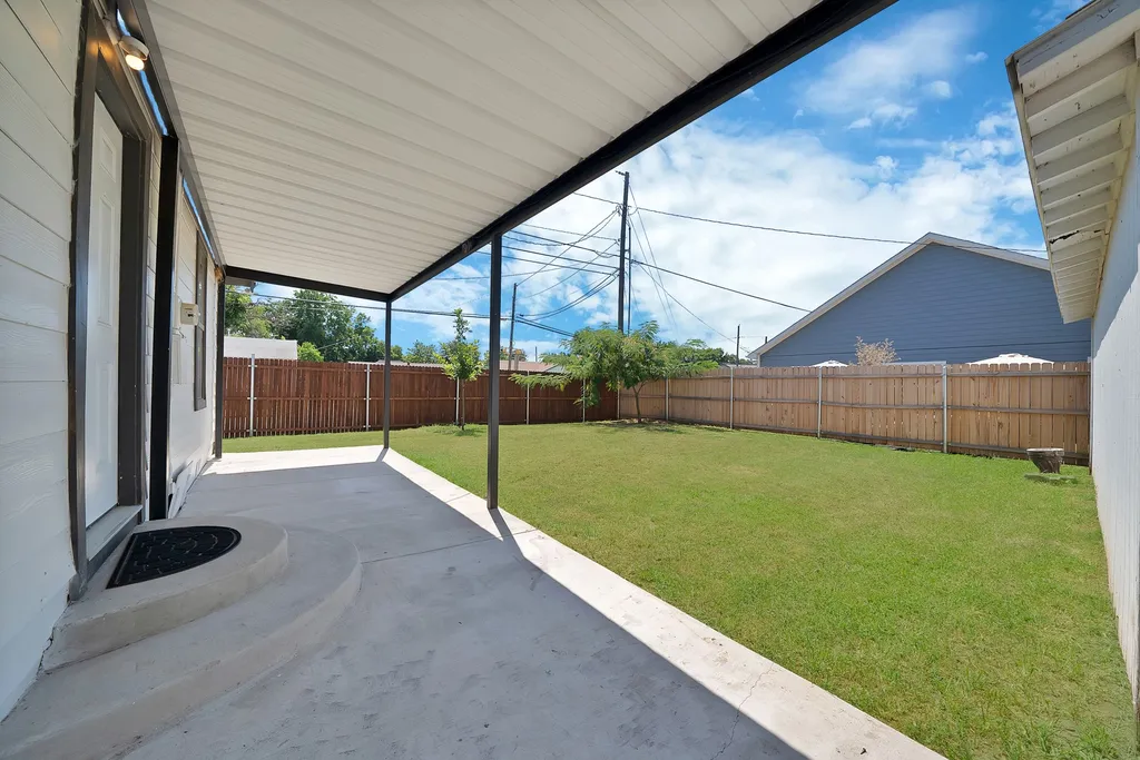 2724 E 12th Street Fort Worth TX 76111