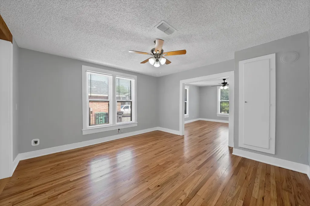 2724 E 12th Street Fort Worth TX 76111