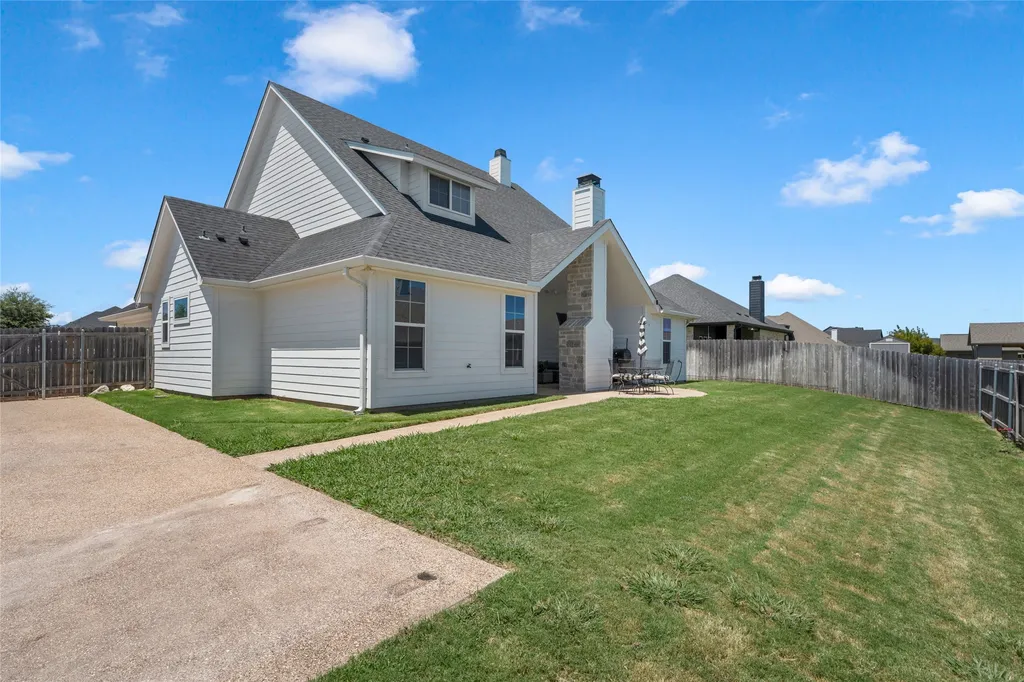 10112 Braided Briar Lane Waco TX 76712