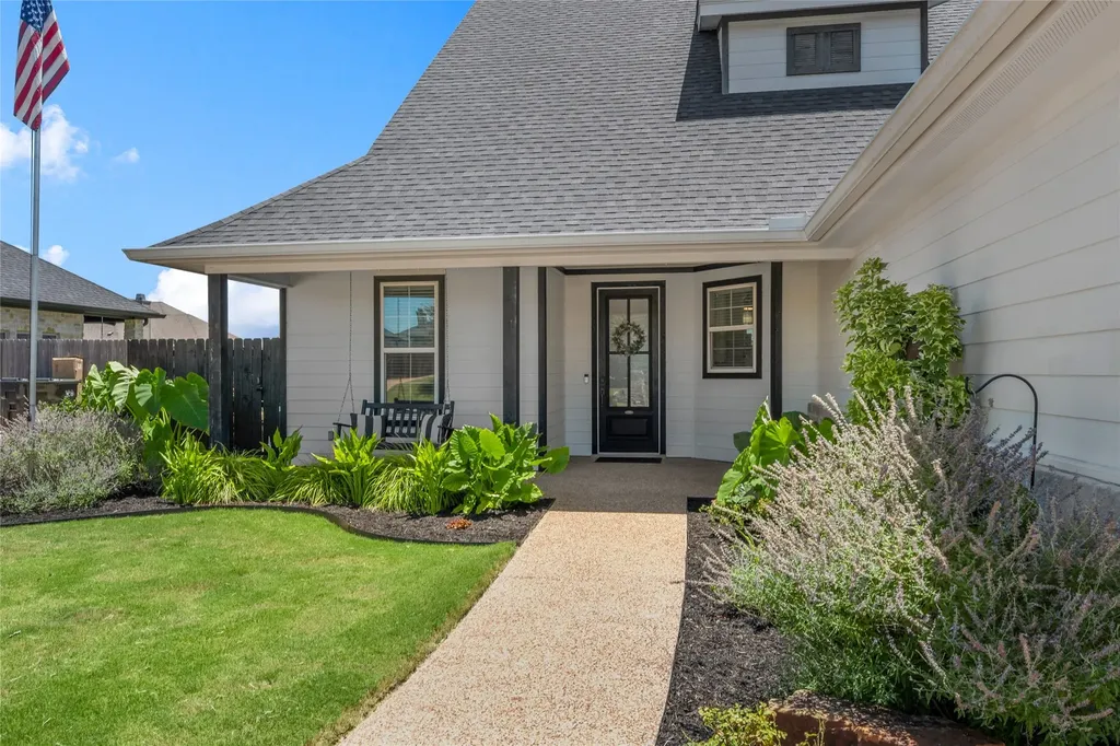10112 Braided Briar Lane Waco TX 76712