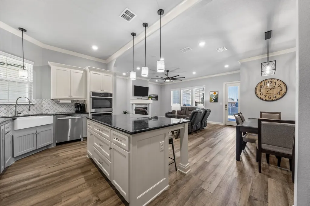 10112 Braided Briar Lane Waco TX 76712