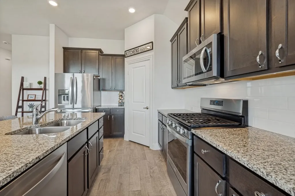 3020 Aransas Avenue Aubrey TX 76227