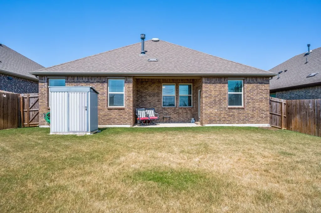 3020 Aransas Avenue Aubrey TX 76227