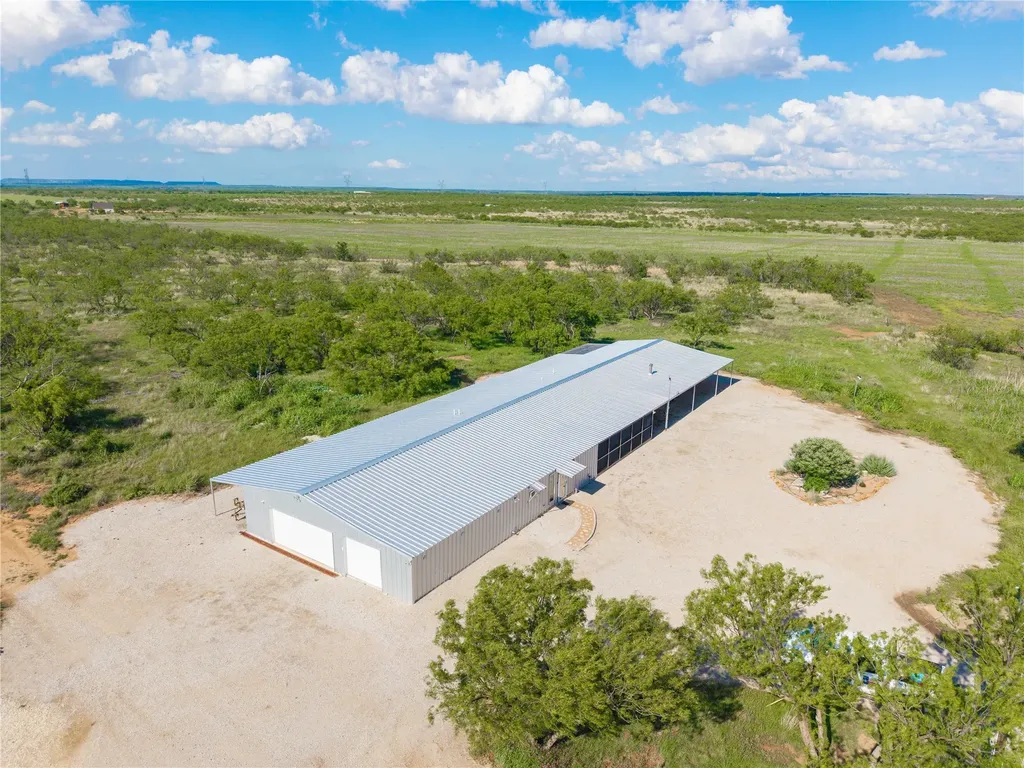 970 Cr 256 Coleman TX 76834