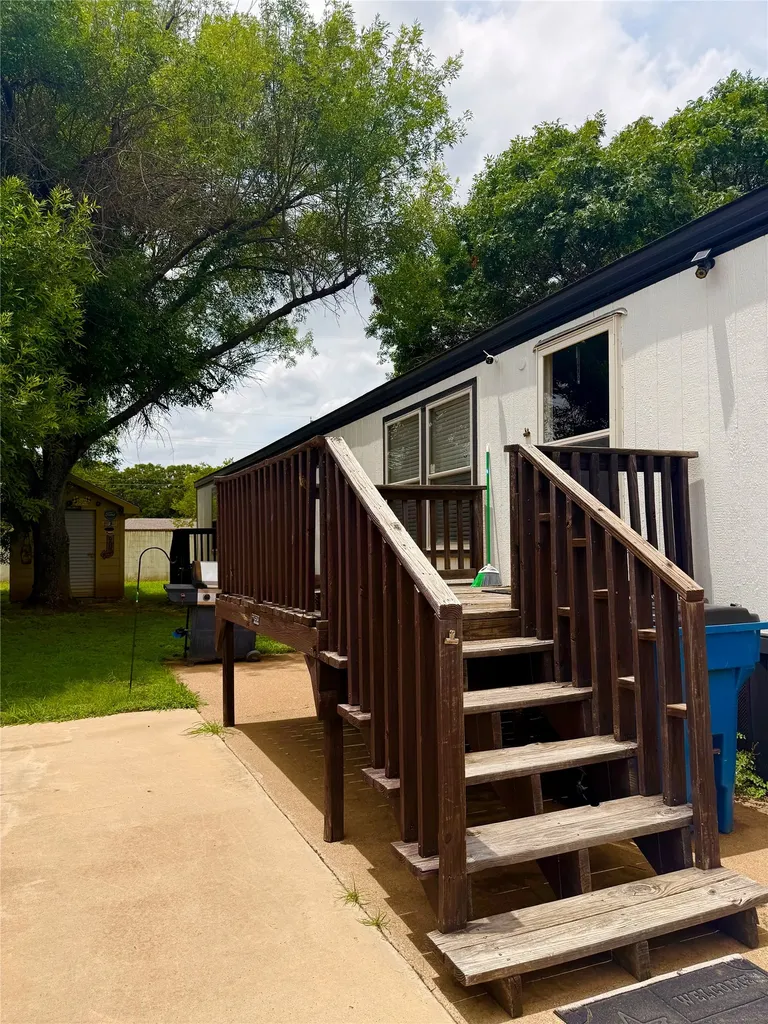 4210 Vista Del Sol Drive Fort Worth TX 76119