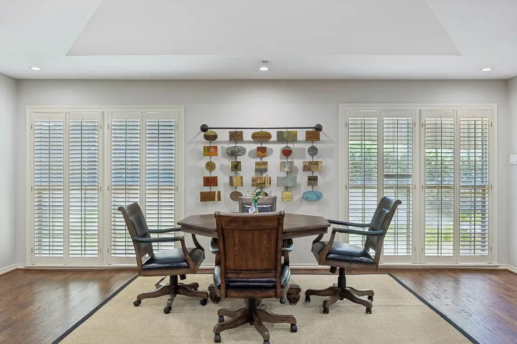 7241 Cliffbrook Drive Dallas TX 75254