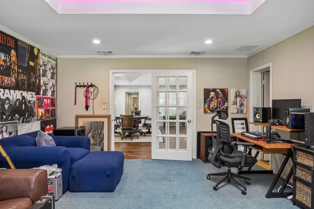 7241 Cliffbrook Drive Dallas TX 75254