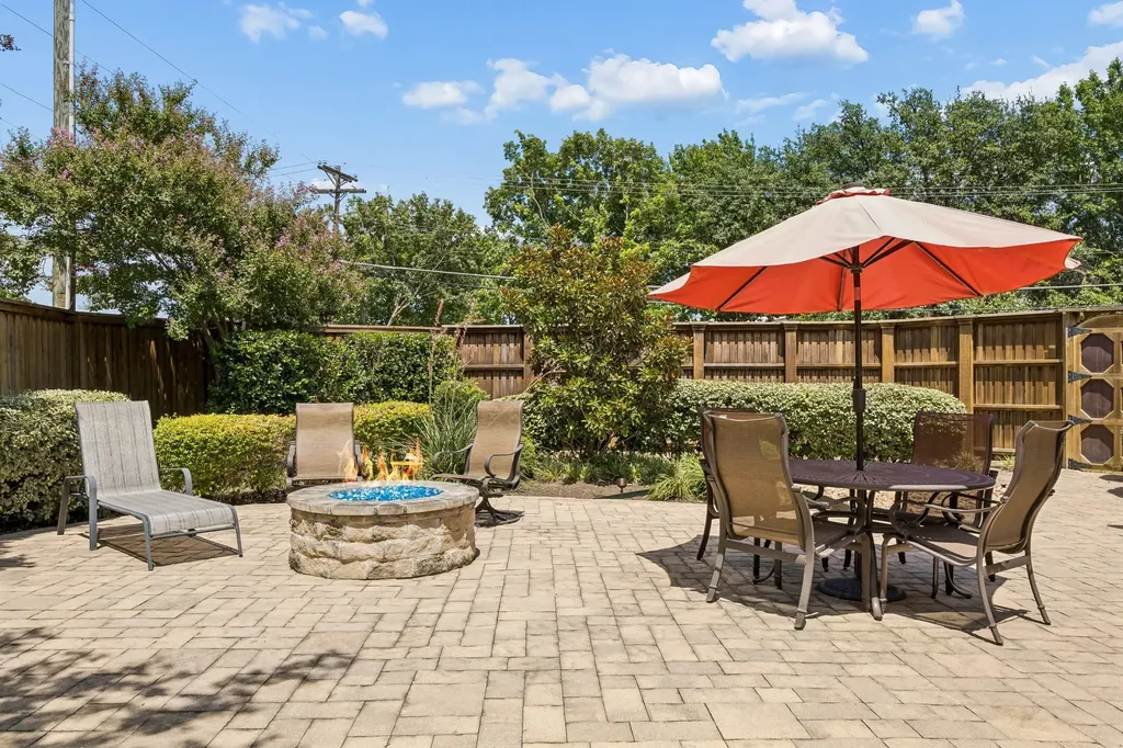 7241 Cliffbrook Drive Dallas TX 75254