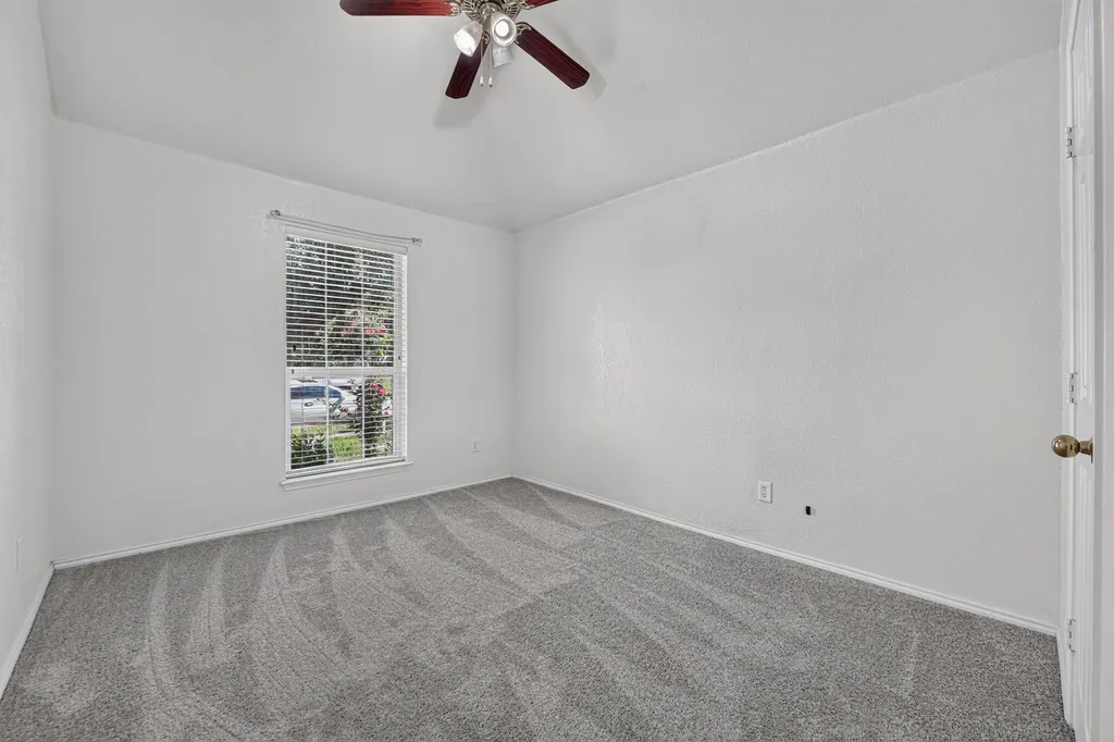 803 E Alexander Lane Euless TX 76040