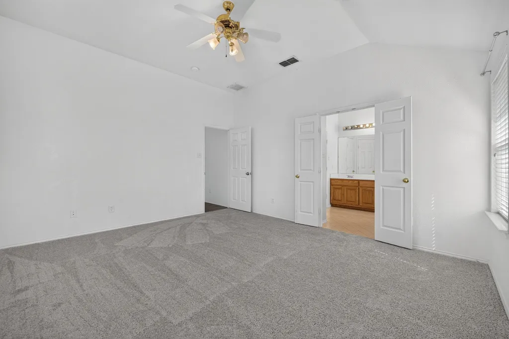 803 E Alexander Lane Euless TX 76040