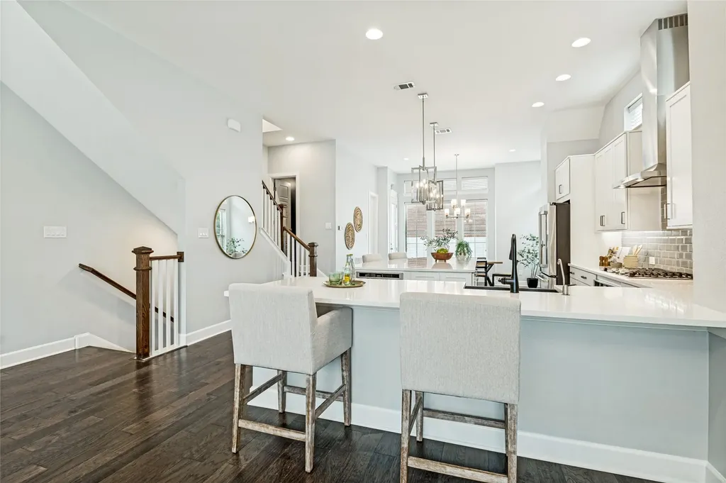 710 High Garden Place Dallas TX 75208