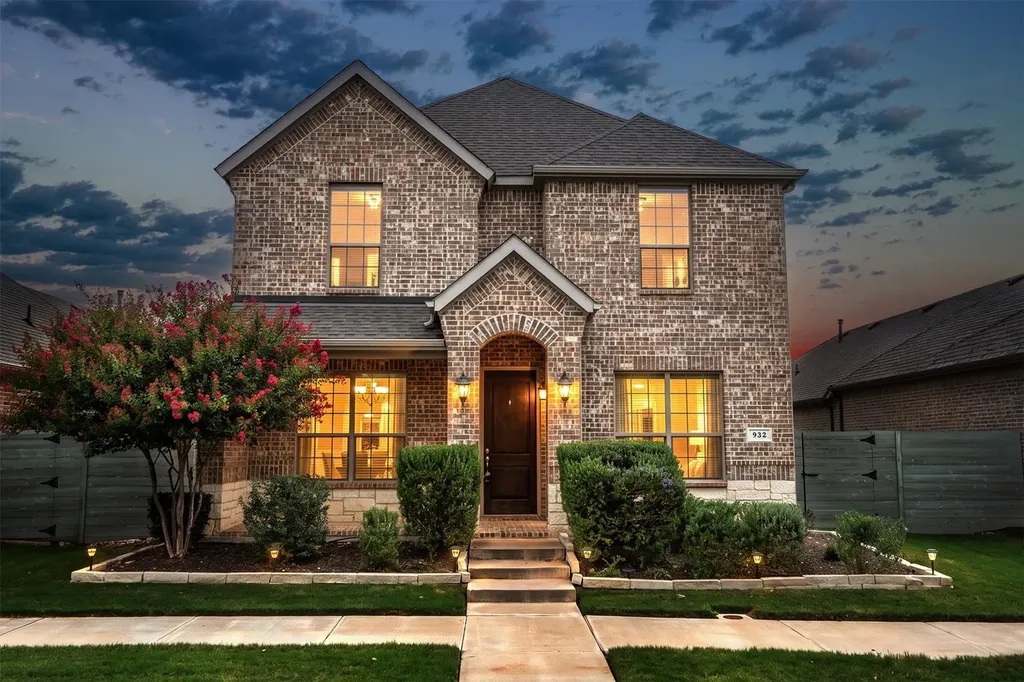 932 Parkside Drive Argyle TX 76226