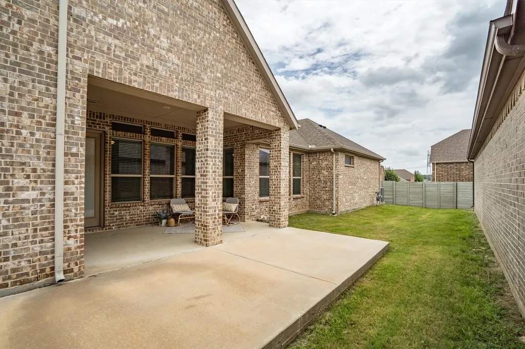 932 Parkside Drive Argyle TX 76226
