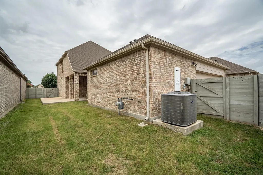932 Parkside Drive Argyle TX 76226