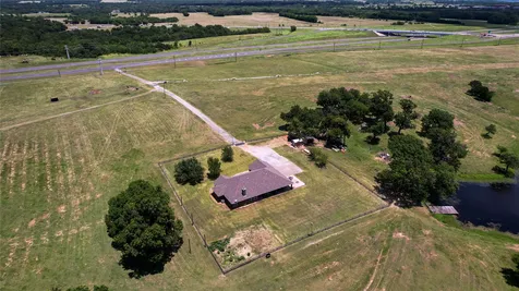 3188 Us 82 Bells TX 75414