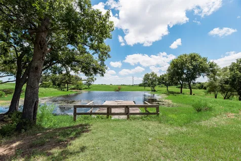 3188 Us 82 Bells TX 75414