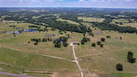 3188 Us 82 Bells TX 75414
