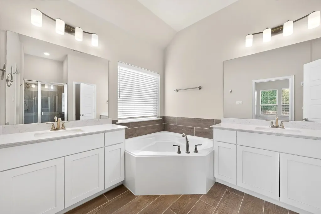 690 Serenity Lane Red Oak TX 75154