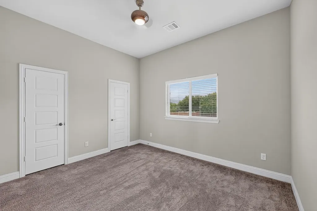 690 Serenity Lane Red Oak TX 75154