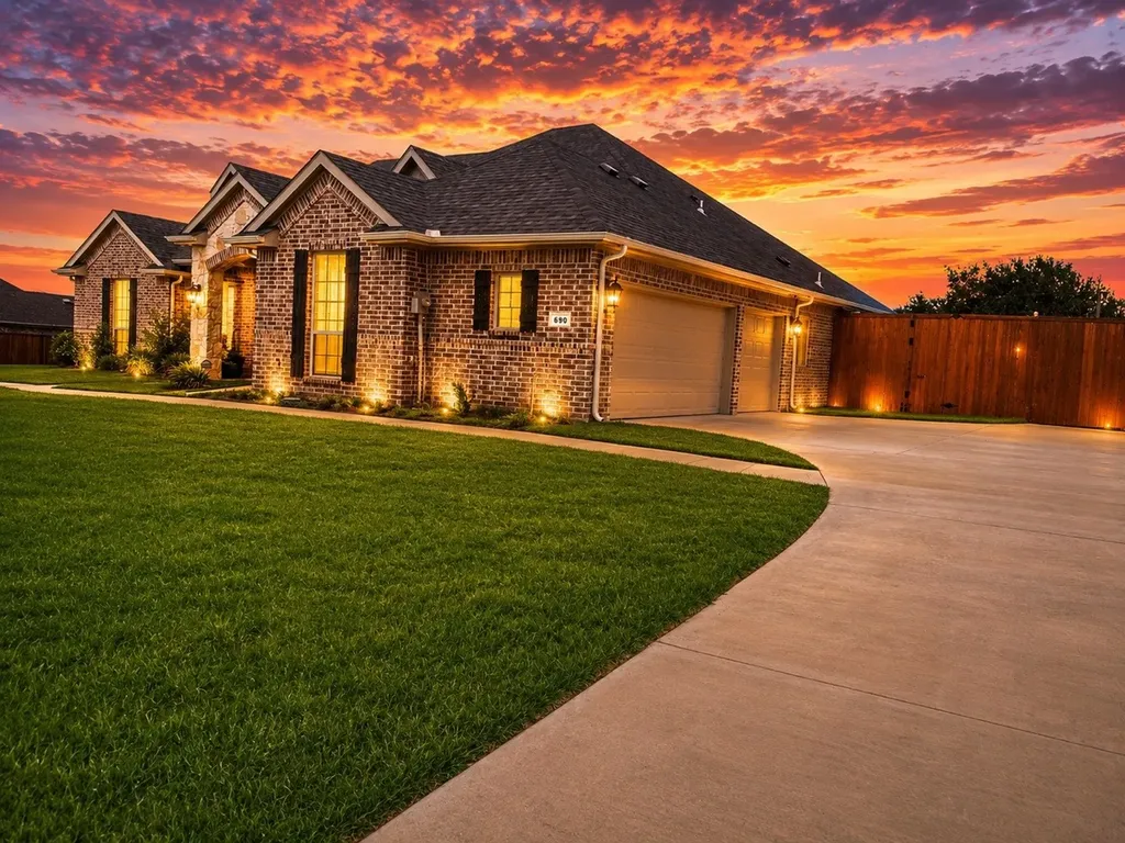 690 Serenity Lane Red Oak TX 75154