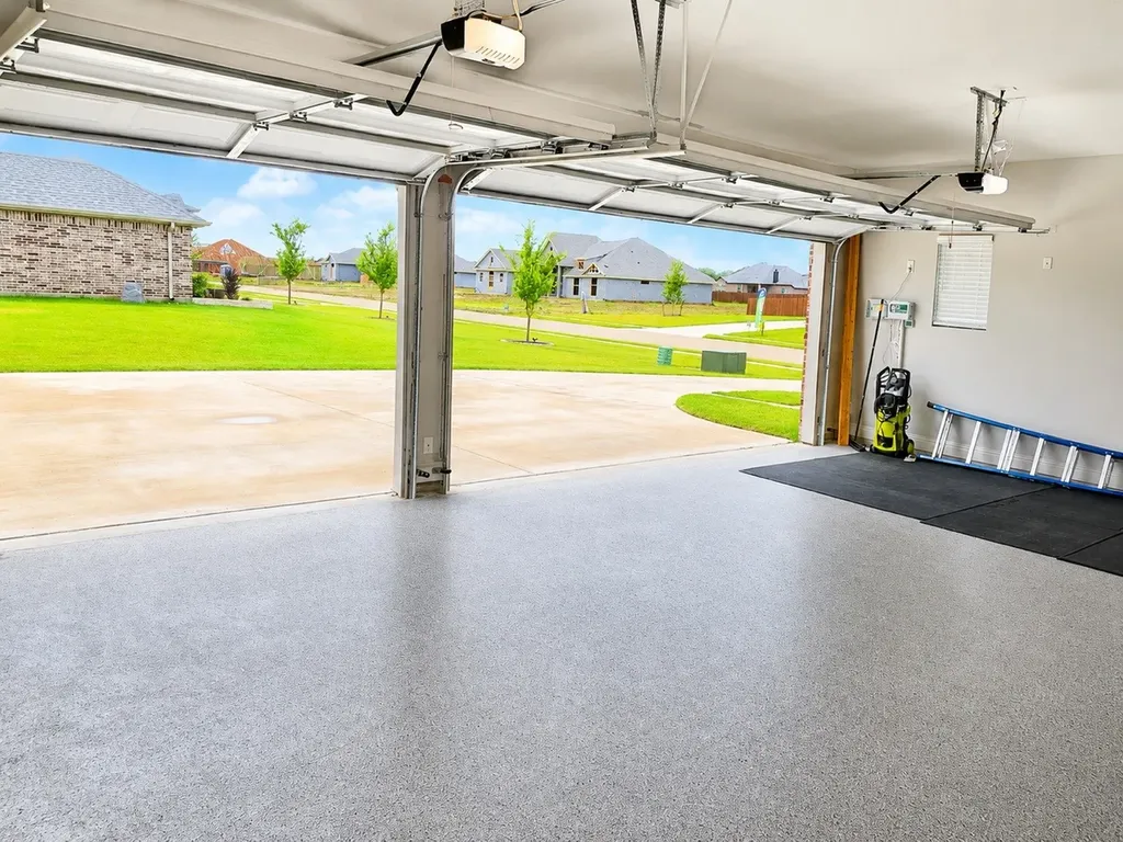 690 Serenity Lane Red Oak TX 75154