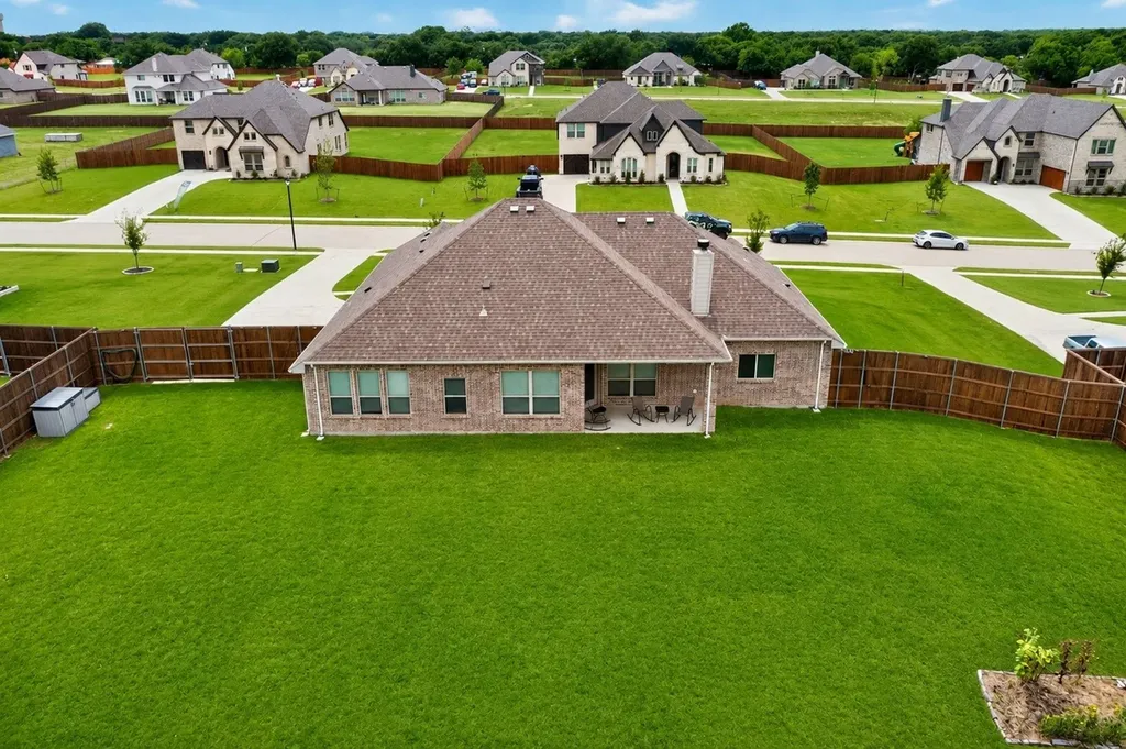 690 Serenity Lane Red Oak TX 75154